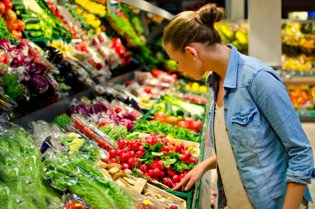 How to Get the Most Bang For Your Buck at the Store While Eating ...